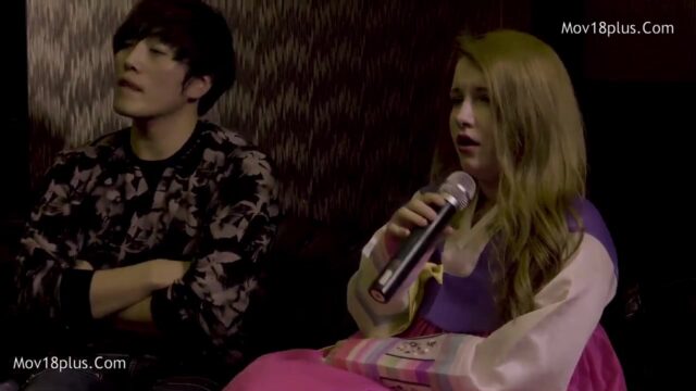 Kisah Penuh Warna Cinta Gadis Karaoke (2017)