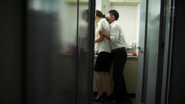 ADN-194 – Office Affairs, Wife Cheating With Office Employee